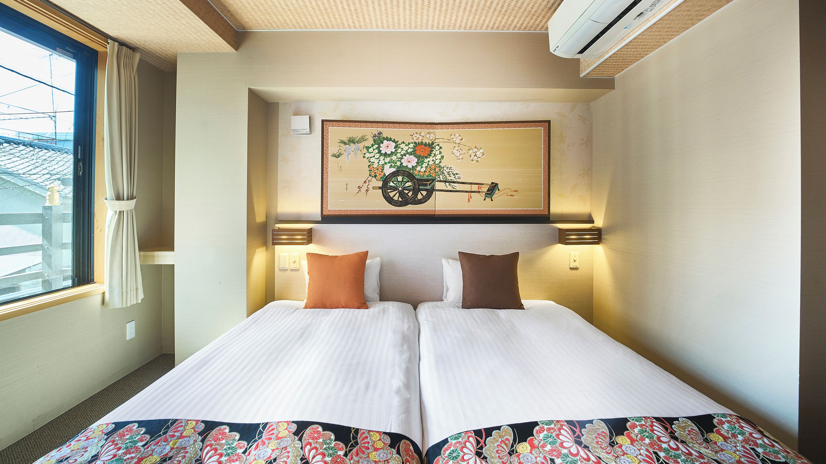 Quarto duplo standard, para não fumantes | Roupas de cama premium, edredons de pluma, cofres nos quartos