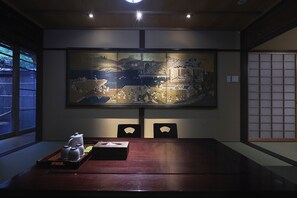 Premium bedding, down duvets, in-room safe, blackout curtains - Kyoto INN Gion (Kyoto)