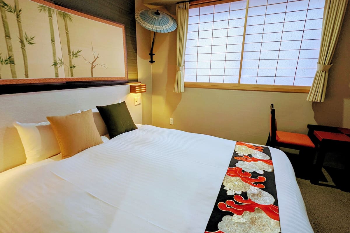 Superior Double Room, Non Smoking | Premium bedding, down comforters, in-room safe, desk