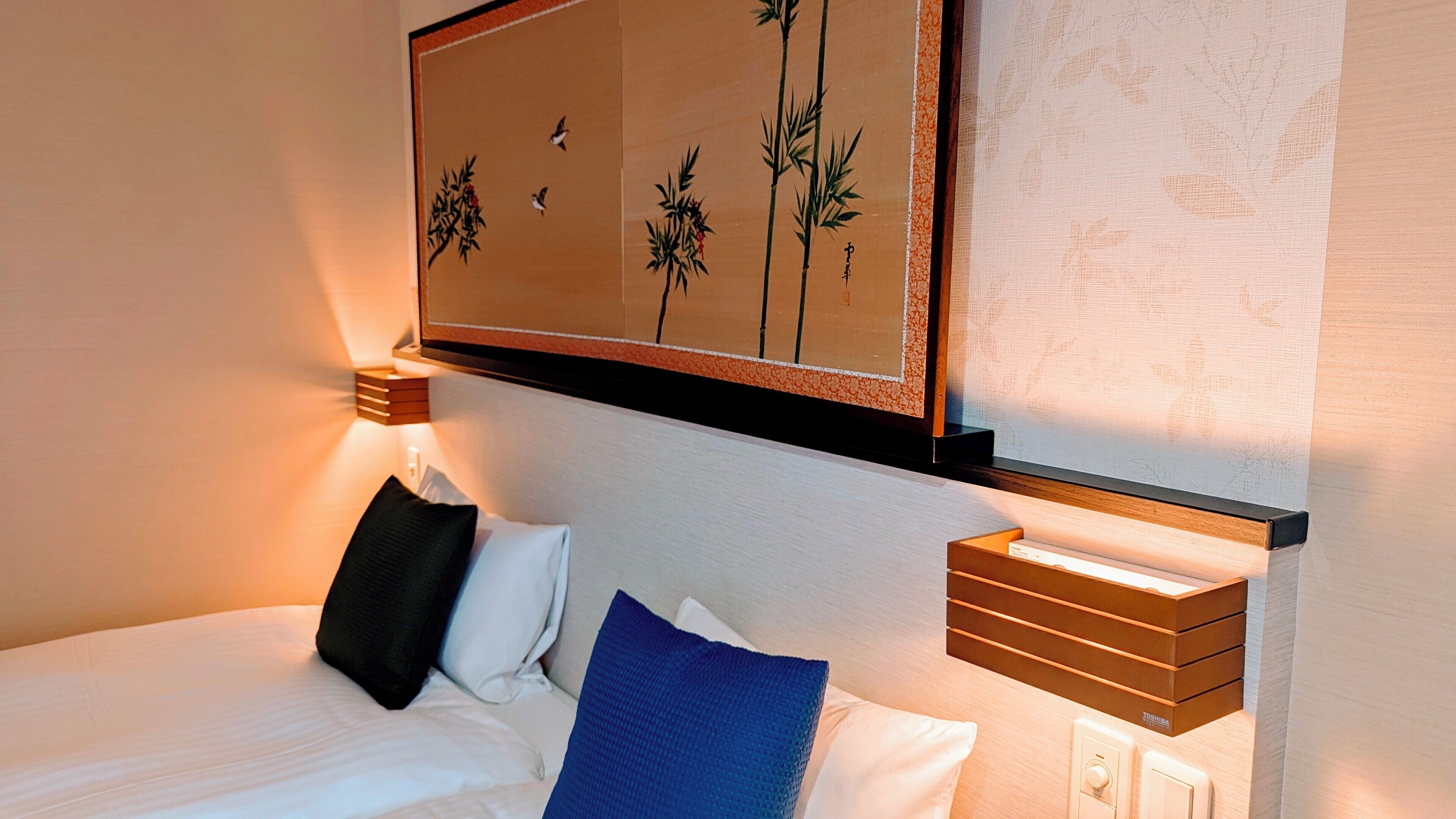 standard twin room, non smoking | premium bedding, down duvets, in-room safe, blackout curtains