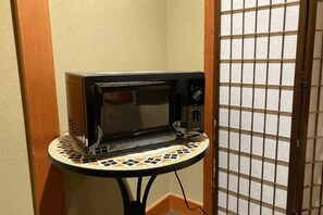 Premium bedding, down duvets, in-room safe, blackout curtains - Kyoto INN Gion (Kyoto)