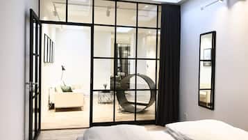 Luksus-lejlighed | 4 soveværelser, premium-sengetøj, skrivebord, strygejern/strygebræt