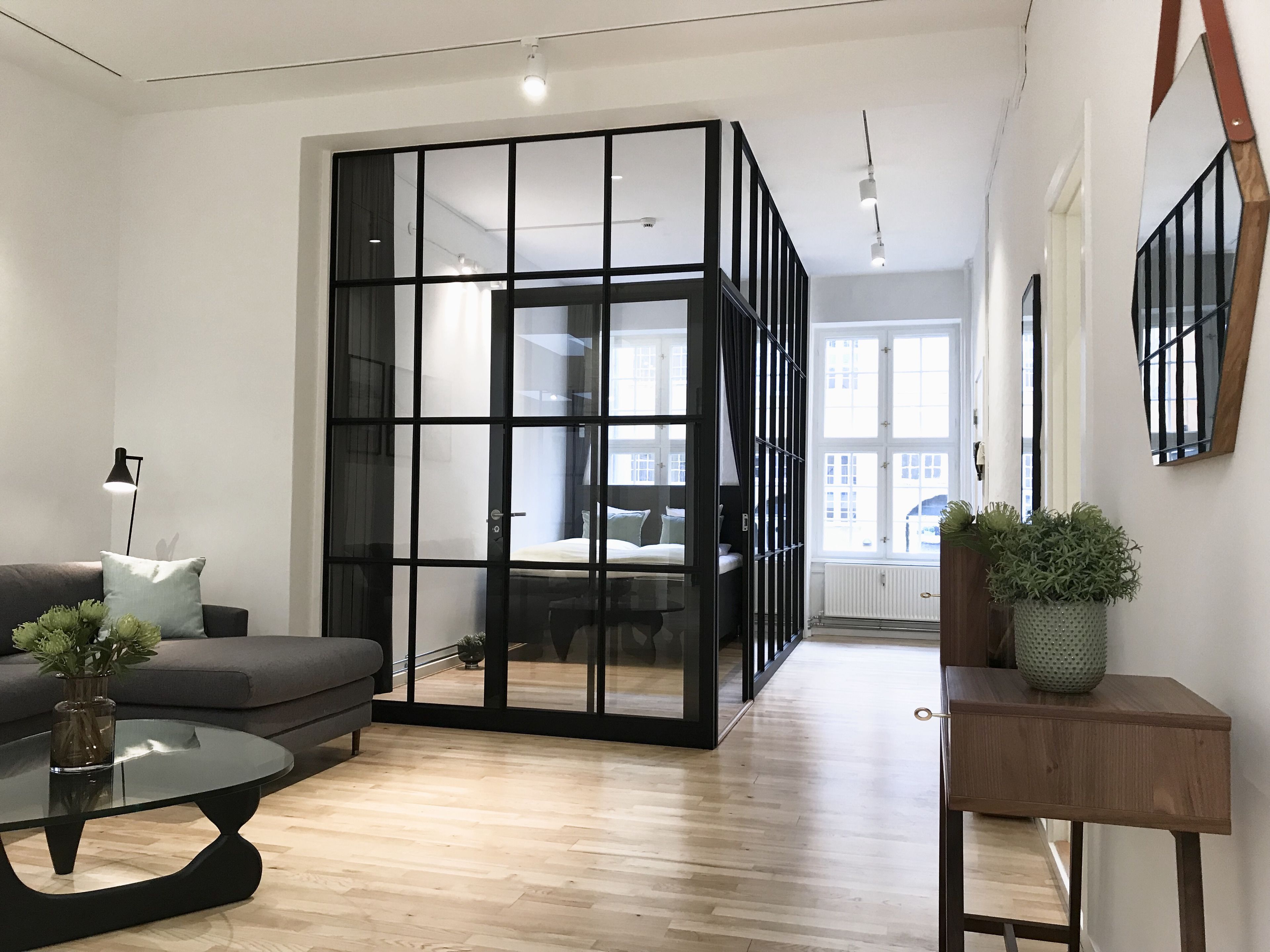 Luksus-lejlighed | 4 soveværelser, premium-sengetøj, skrivebord, strygejern/strygebræt