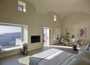 Suite (Lava) | 1 bedroom, premium bedding, minibar, in-room safe - Villa Bordeaux (Santorini)