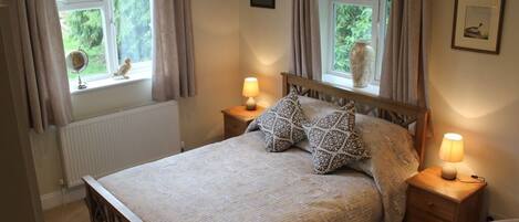 Double Room, Ensuite, Garden View