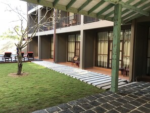 Terrace/patio - Waves by Tranquil (Negombo)