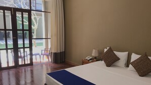 Deluxe Double or Twin Room, Private Bathroom | In-room safe, desk, iron/ironing board, rollaway beds (surcharge) - Waves by Tranquil (Negombo)