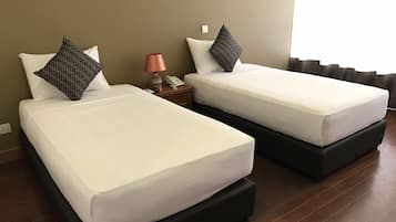 Deluxe Double or Twin Room, Private Bathroom | In-room safe, desk, iron/ironing board, rollaway beds