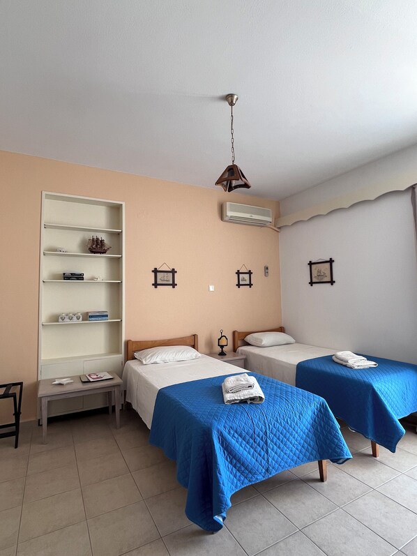 Apartment, 1 Bedroom (No6) | In-room safe, desk, laptop workspace, soundproofing - Hotel Elena (Leros)