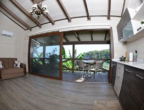 Deluxe Room, Balcony, Sea View | Private kitchenette - Seal Beach Club (Karaburun)