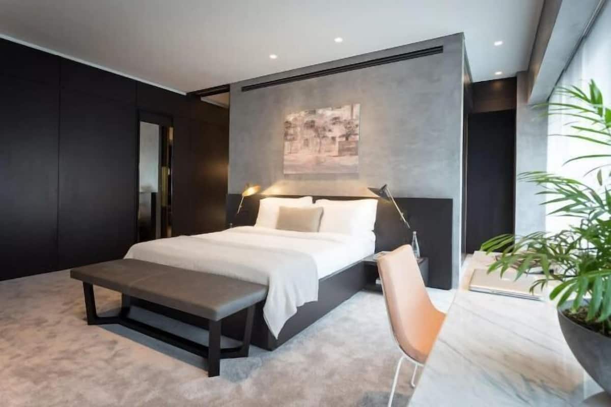 1 slaapkamer, luxe beddengoed, een minibar, een kluis op de kamer
