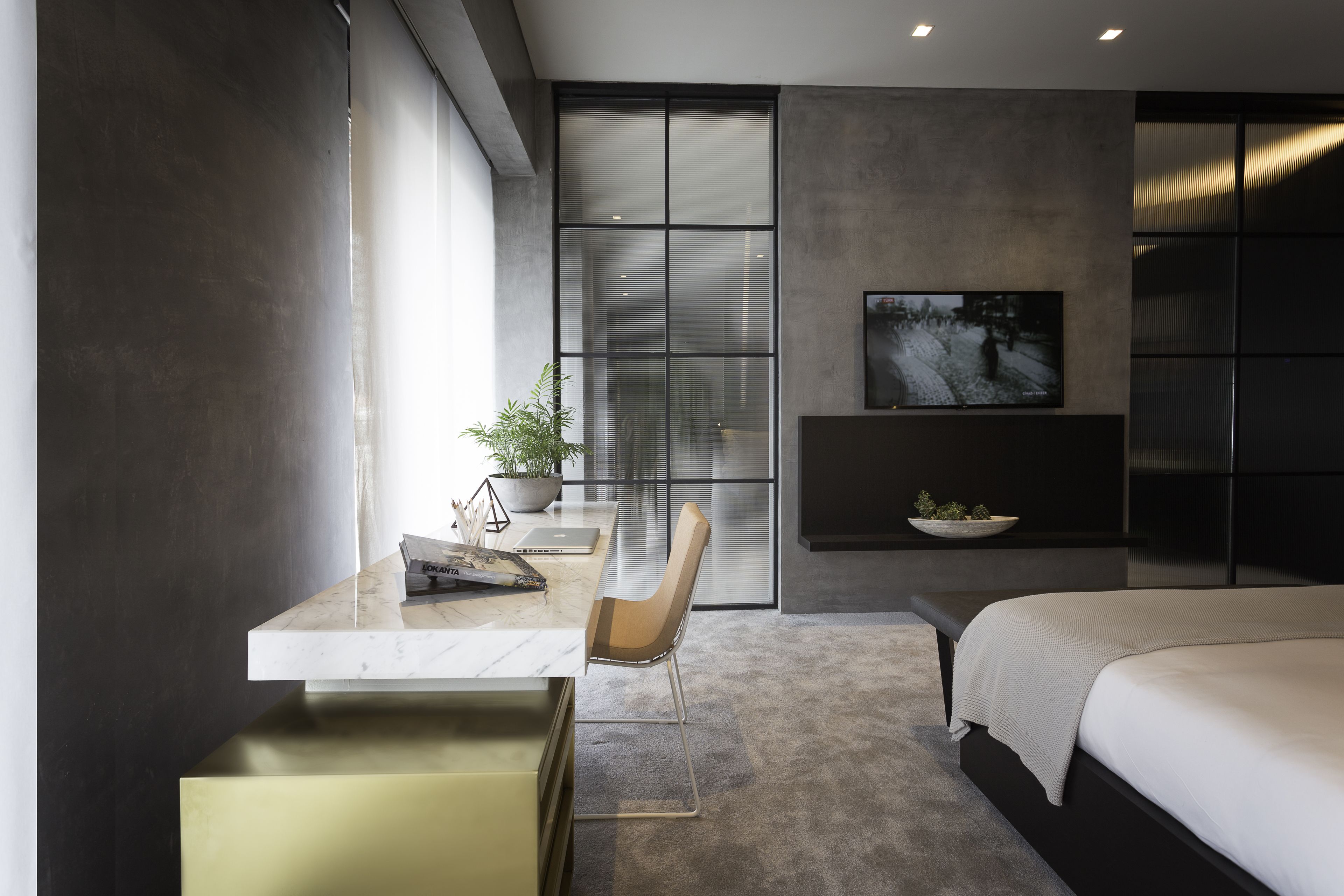 1 bedroom, premium bedding, minibar, in-room safe