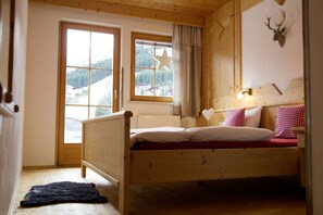 Apartment, 2 Bedrooms, Garden Area | 2 bedrooms, blackout drapes, cribs/infant beds, free WiFi - TiroLiving (Berwang)
