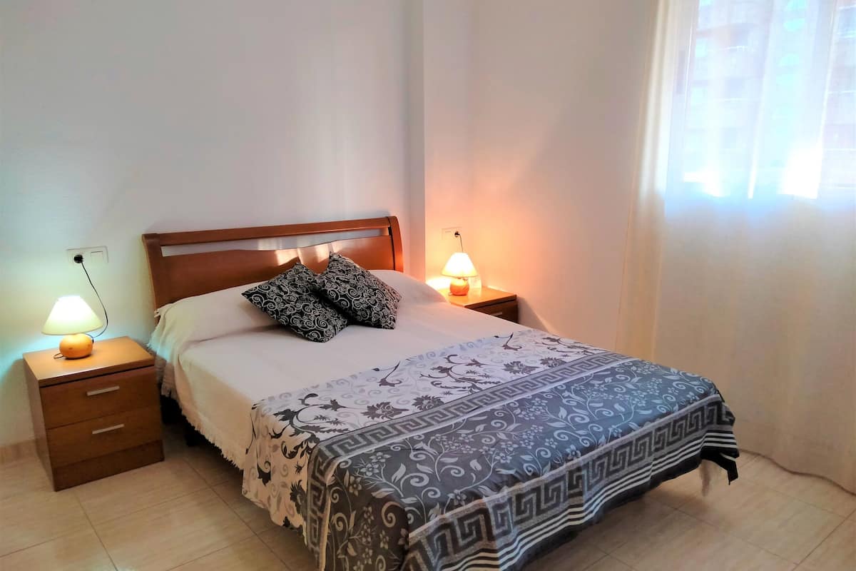 Apartamento, 2 habitaciones | 2 dormitorios, tabla de planchar con plancha, cunas (de pago)