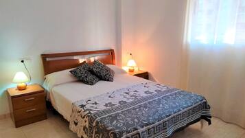 Apartment, 2 Bedrooms | 2 bedrooms, iron/ironing board, cots/infant beds