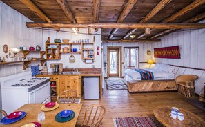Rollaway beds, free WiFi, bed sheets - Taos Goji Farm & Eco-Lodge Retreat (San Cristobal)