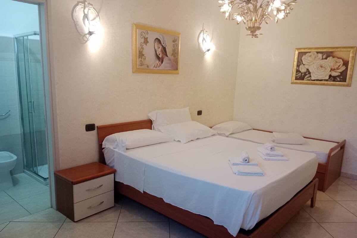 Economy Triple Room, 1 Bedroom, Private Bathroom (Relax) | Premium bedding, soundproofing, WiFi (free)