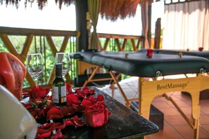 Outdoor treatment areas, Turkish bath, body scrubs, facials