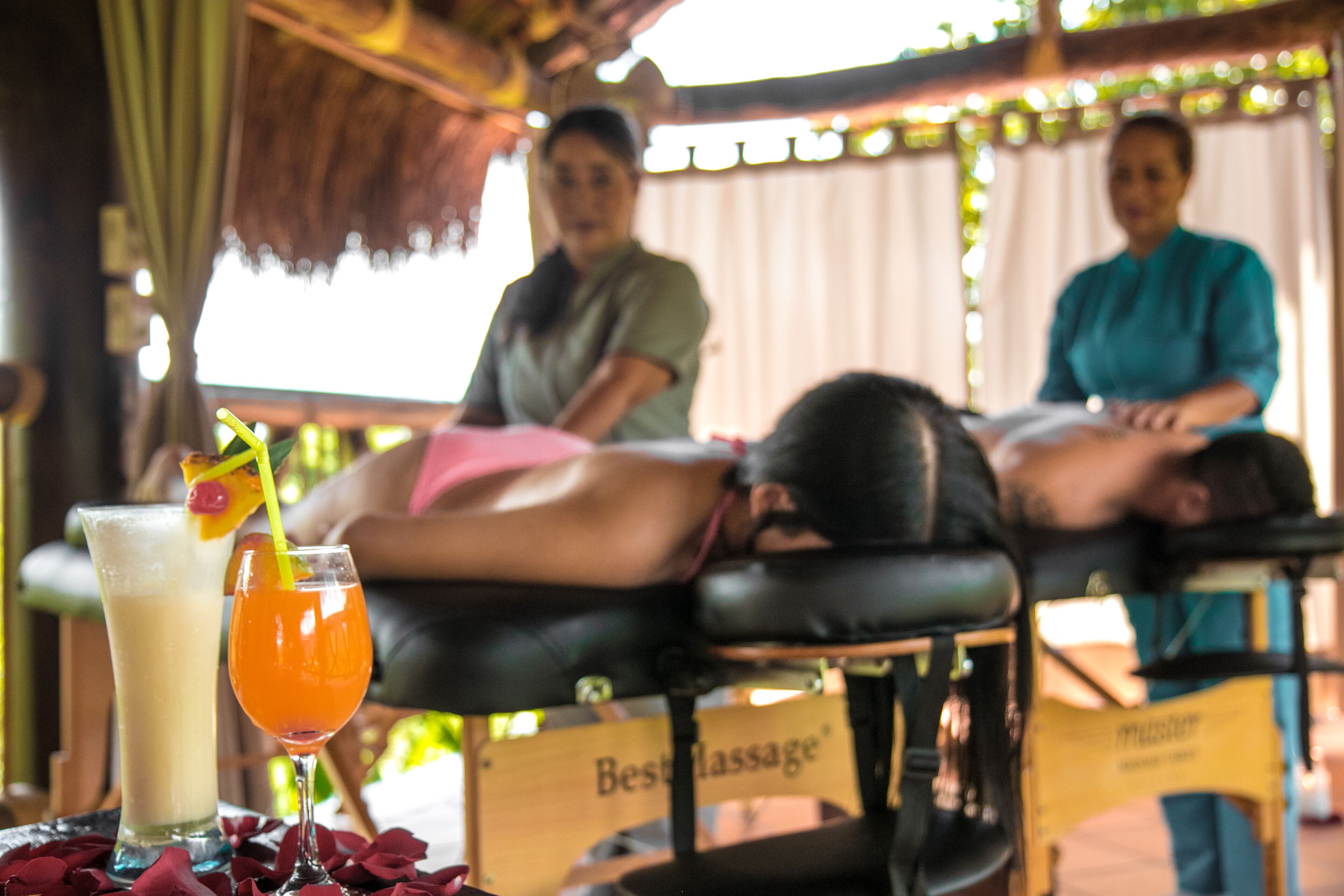 outdoor treatment area, turkish bath/hammam, body scrubs, facials