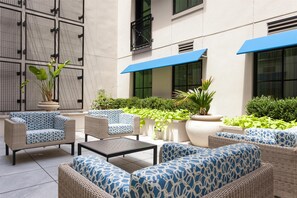 Courtyard - Hilton Vacation Club King 583 Charleston (Charleston)