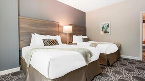 套房, 2 間臥室 | 1 間臥室、高級寢具、筆電工作空間、熨斗/熨衣板