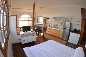 標準公寓, 海景, 高層 | 隔音、熨斗/熨衣板、免費無線上網