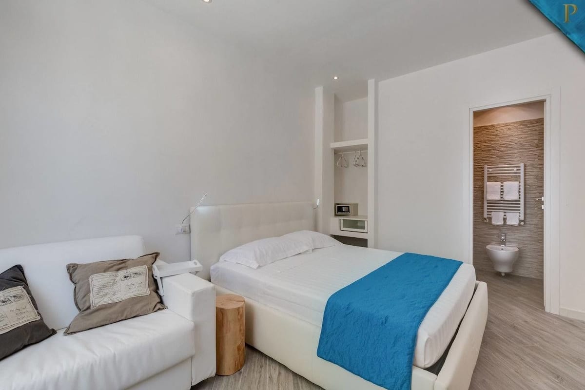 Deluxe tweepersoonskamer | 1 slaapkamer, luxe beddengoed, een gratis minibar, een kluis op de kamer
