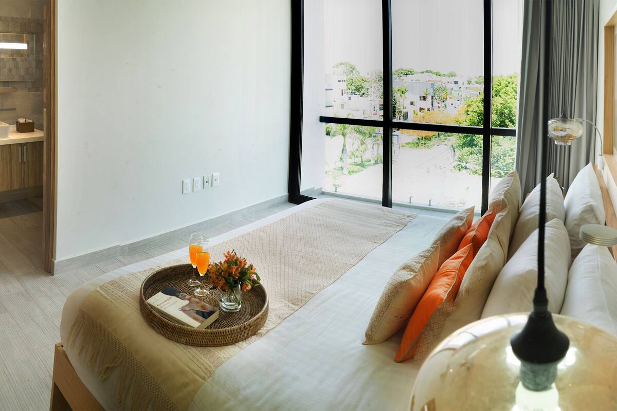 Suite familiar, 2 habitaciones, cocina, vistas a la ciudad | 1 dormitorio, ropa de cama de alta calidad, caja fuerte