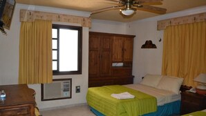 Junior Suite, 2 Double Beds | Iron/ironing board (on request), WiFi (free) - La Posadita by Flamboyanes (Mérida)