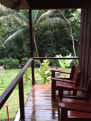 Porch - Manuel Antonio Hostel Resort (Quepos)