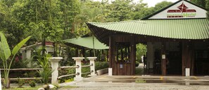 Reception - Manuel Antonio Hostel Resort (Quepos)