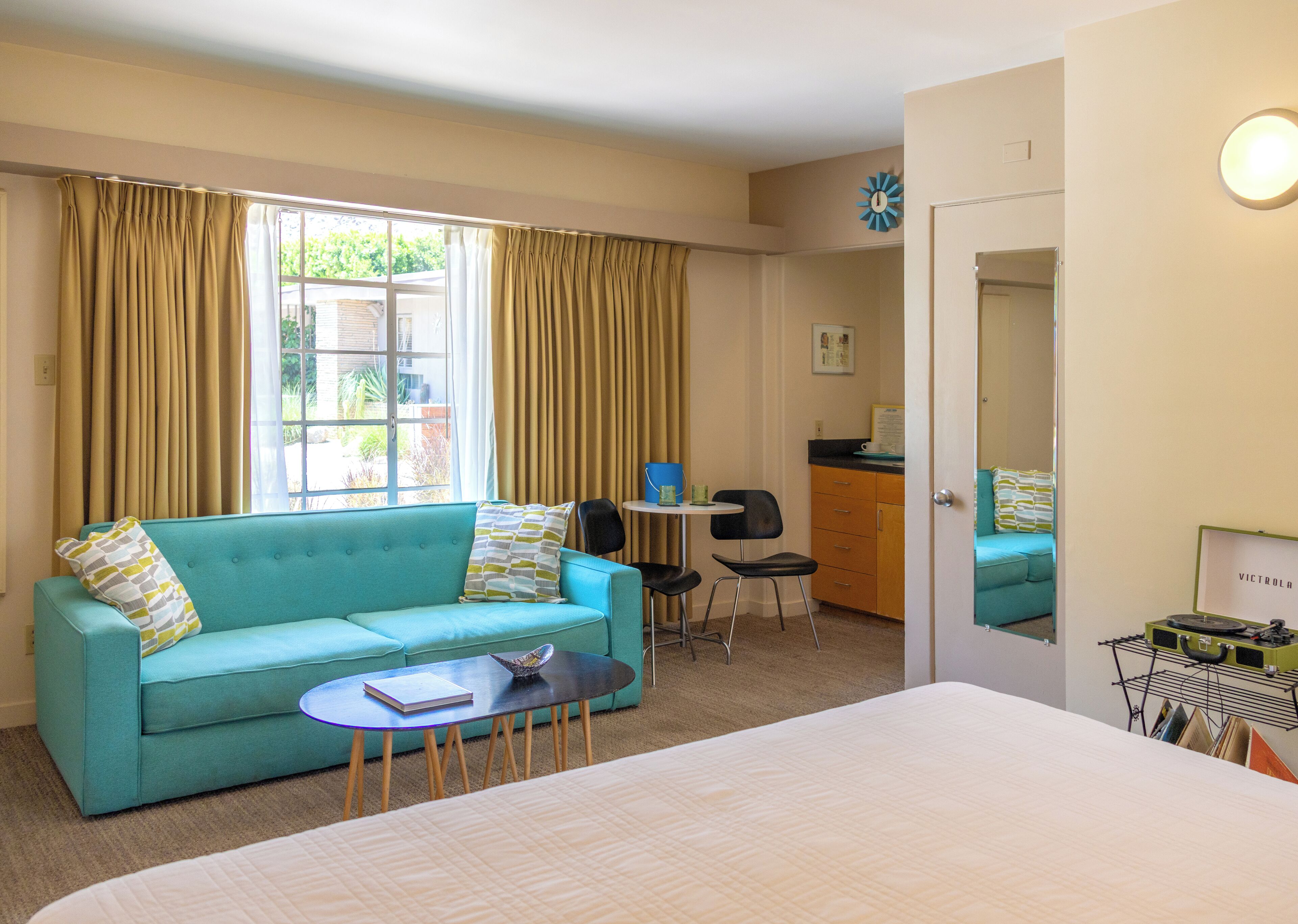 Photo - The Hideaway - 21 and Over - A Town & Desert Boutique Hotel