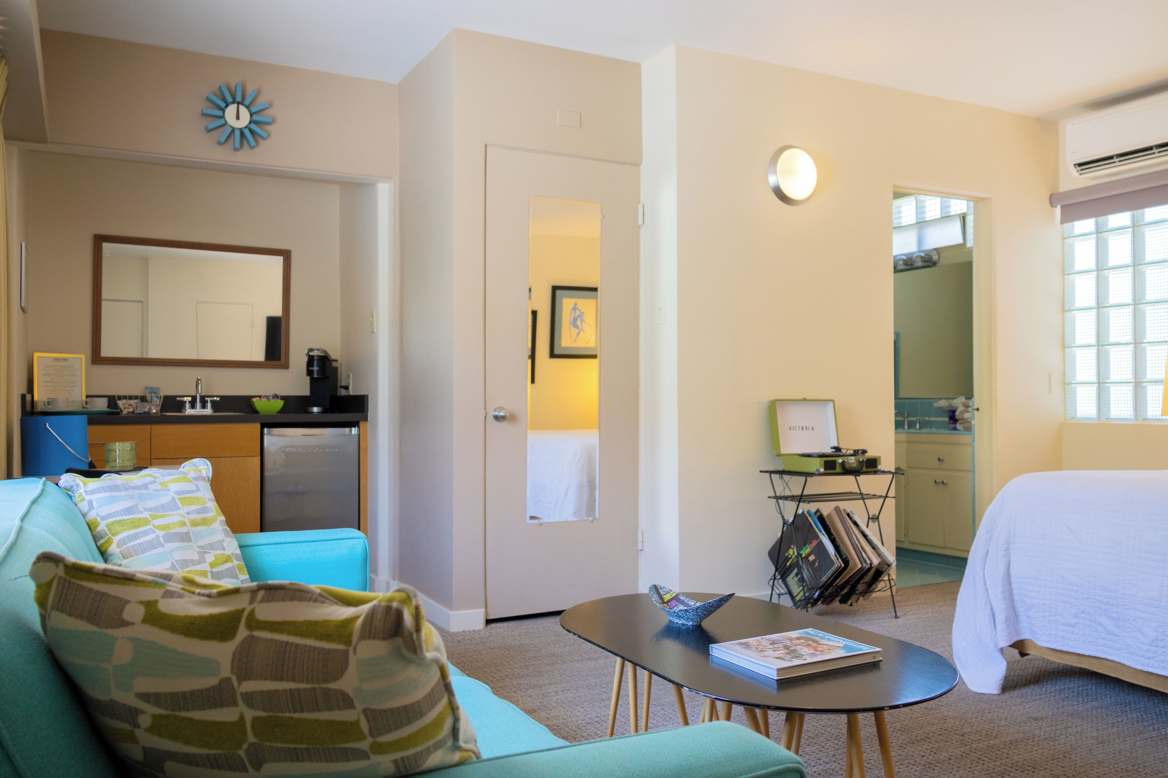 Photo - The Hideaway - 21 and Over - A Town & Desert Boutique Hotel