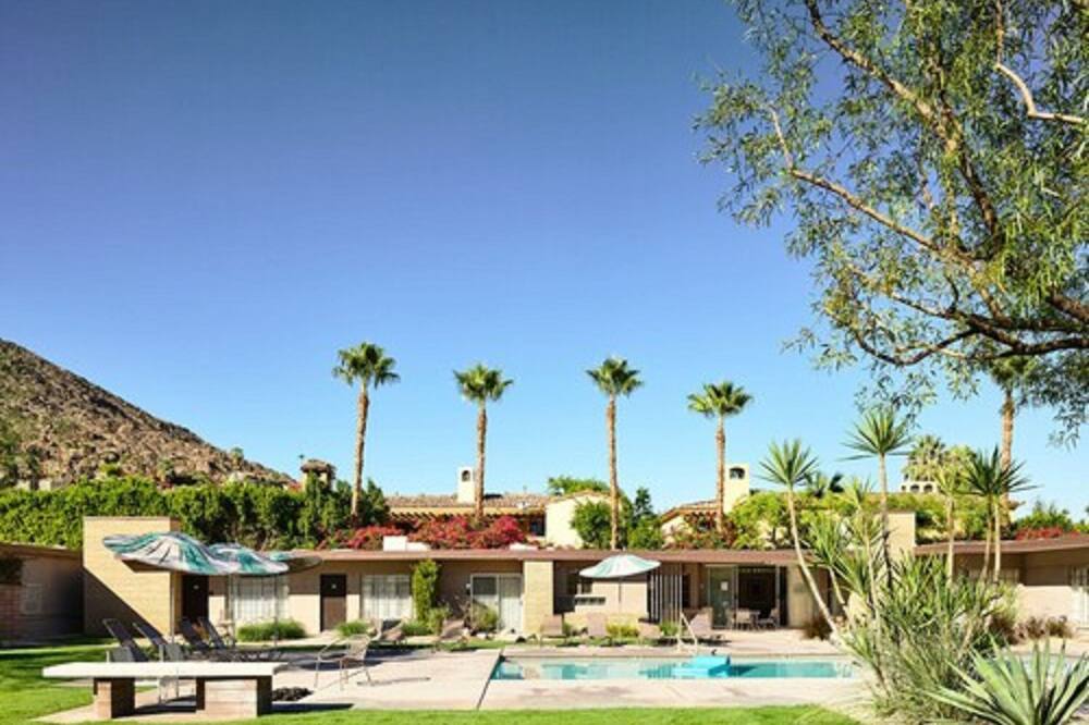 The Hideaway - 21 and Over - A Town & Desert Boutique Hotel
