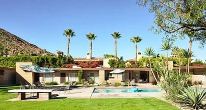 The Hideaway - 21 and Over - A Town & Desert Boutique Hotel