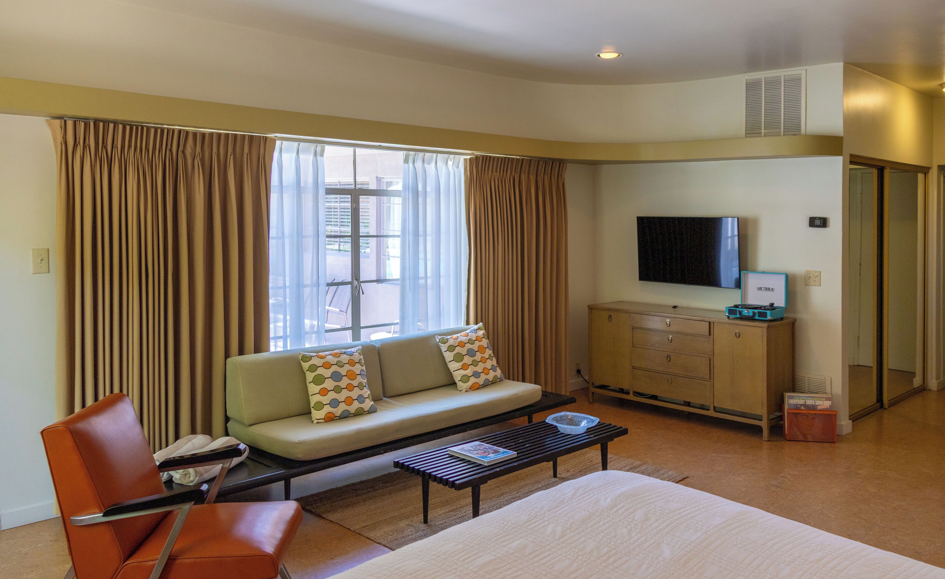 Photo - The Hideaway - 21 and Over - A Town & Desert Boutique Hotel