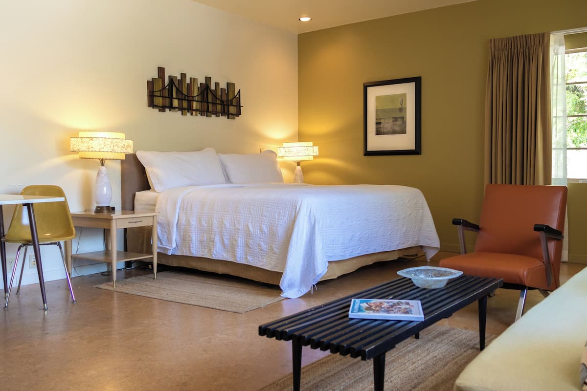 套房, 池畔 | 高級寢具、舒適加層、客房內保險箱、獨特裝潢