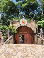 Fachada de la propiedad