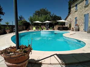 Pool - B&B Maison à votre Santé room Marzelle, Bordeaux wine-region near Saint Emilion (Savignac-De-Duras)