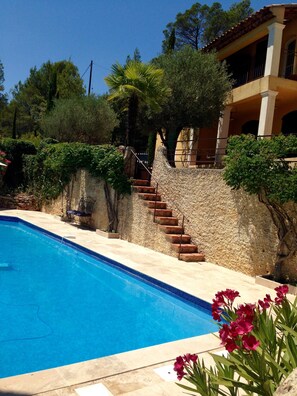 Outdoor pool, a heated pool - Mansion - Correns (Correns)