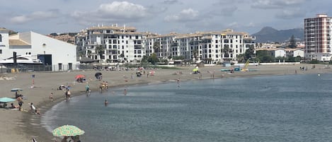 Accommodatie ligt op het strand