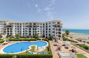 Outdoor pool - La Duquesa Port, South facing ground floor apartment, with large terrace (Puerto Duquesa)