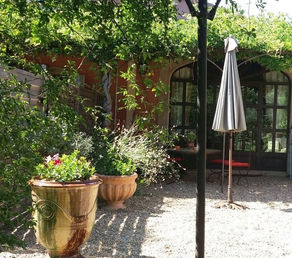 Enceinte de lâhĂ©bergement