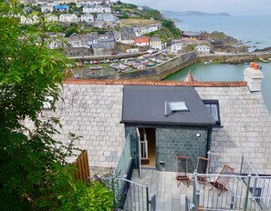 Property grounds - Bayview Cottage - Breathtaking Harbour and Sea Views, with Complimentary Parking (Mevagissey)