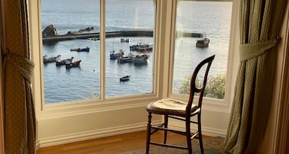 Charmantes viktorianisches Cottage mit herrlichem Hafen-und Meerblick.