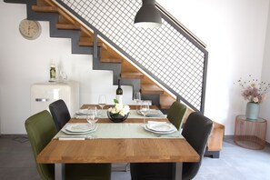 Dining - Zur alten Vine - New holiday home at the Permesang winery on the Saar (Konz)