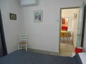 2 bedrooms, iron/ironing board, travel crib, free WiFi