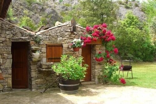 Exceptional property in delightful grounds with superb swimming pool.