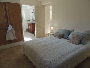 2 Schlafzimmer, Bügeleisen/Bügelbrett, kostenloses WLAN, Bettwäsche