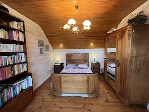 2 bedrooms, desk, iron/ironing board, travel crib - Fisherman's cottage, 250 m from beaches and shops, CLEVACANCES label, GR34 (Plouguerneau)